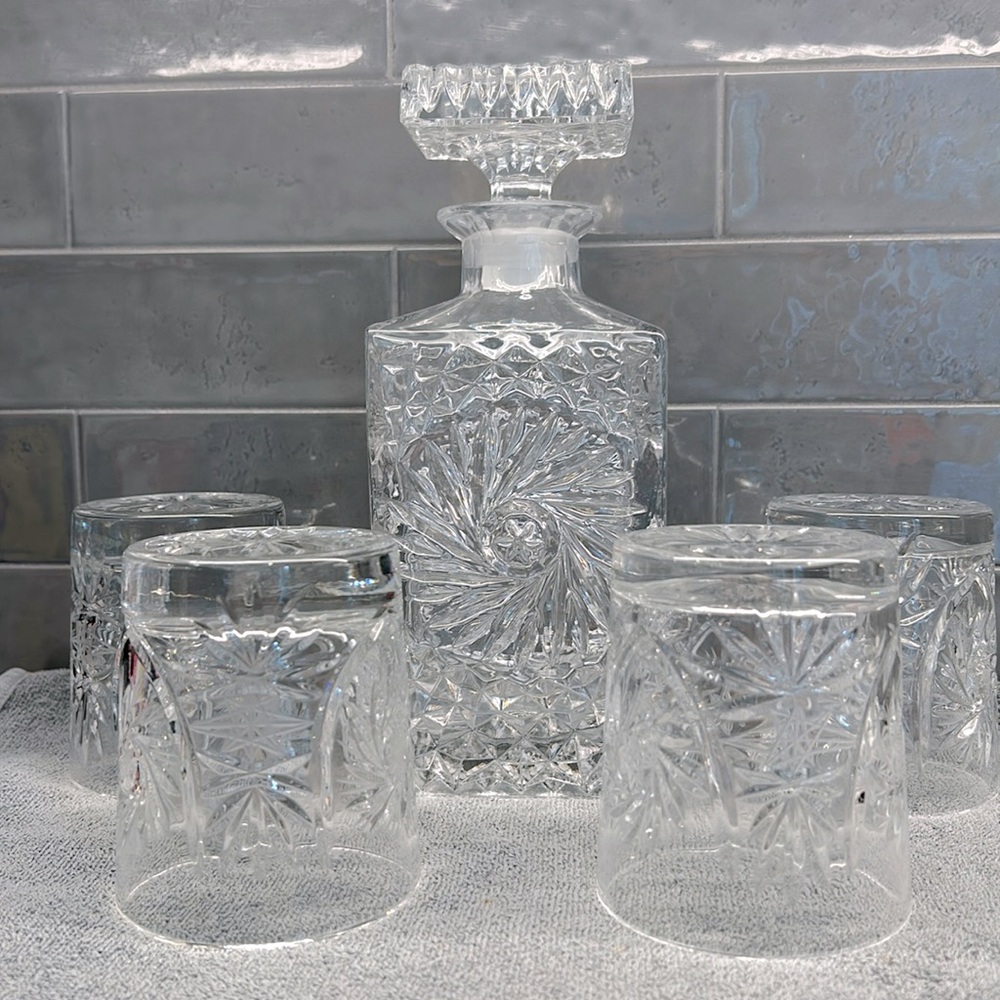 Vintage Pinwheel Decanter and Old Fashioned Glasses